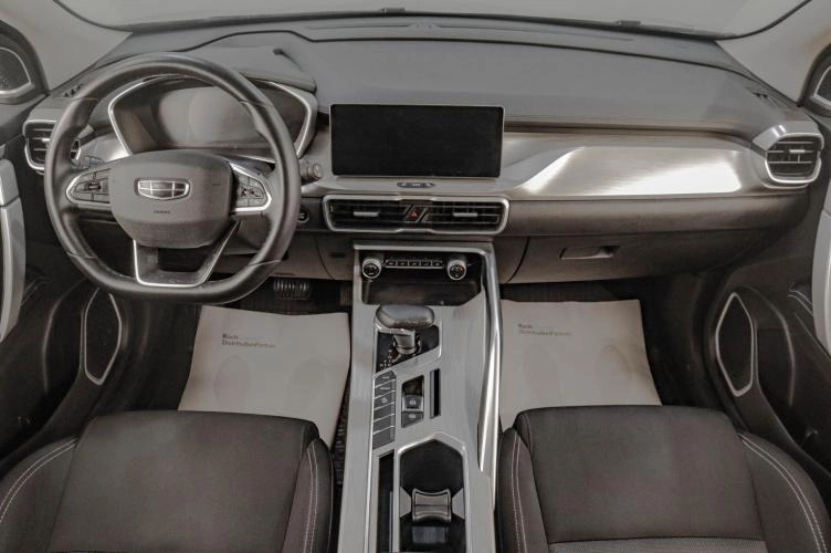 Geely Coolray 17 из 21