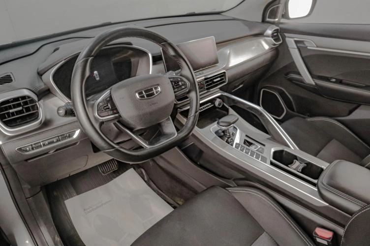 Geely Coolray 7 из 21