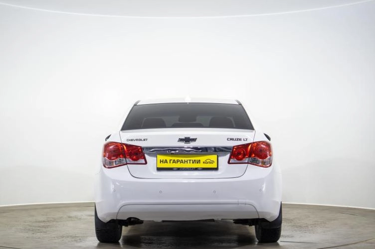 Chevrolet Cruze 5 из 6