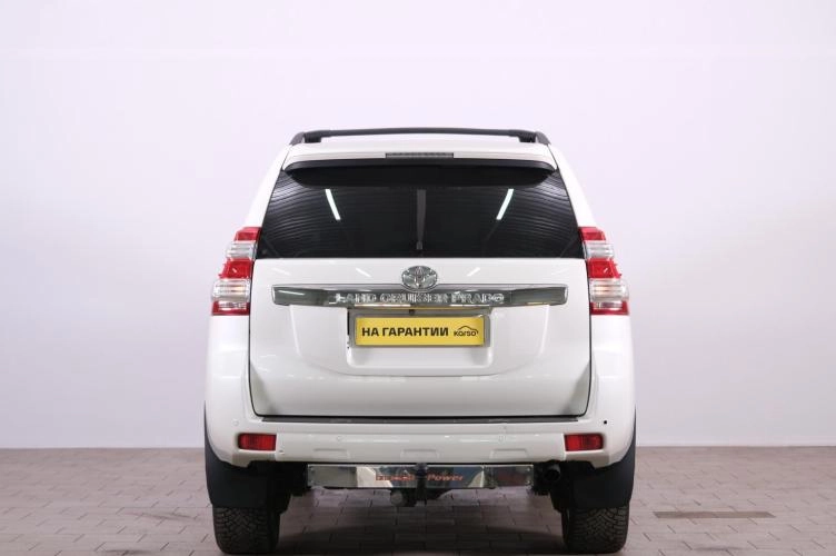 Toyota Land Cruiser Prado 5 из 6
