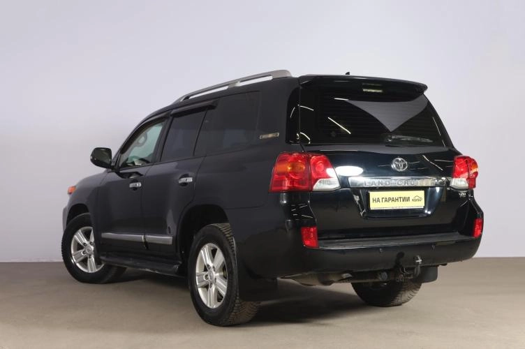 Toyota Land Cruiser 4 из 6