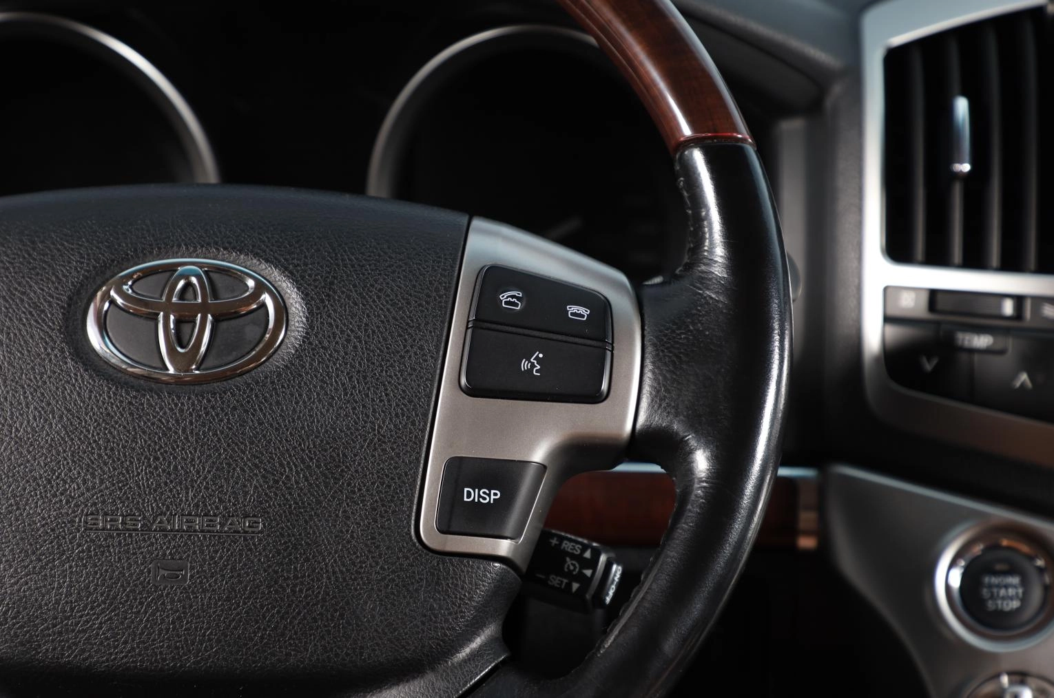 Toyota Land Cruiser 15 из 19