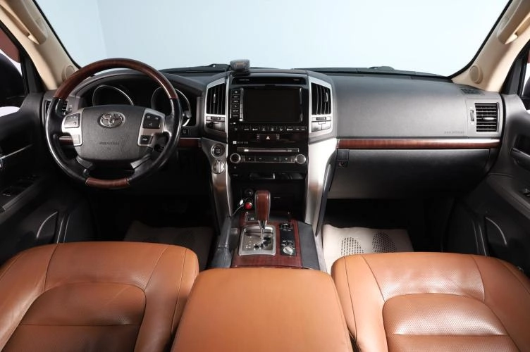 Toyota Land Cruiser 11 из 19