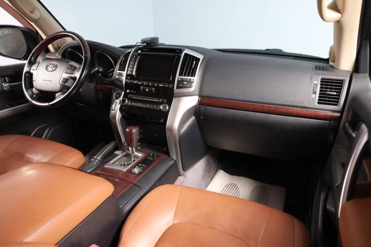 Toyota Land Cruiser 10 из 19