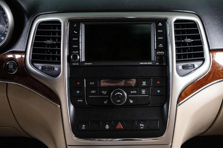 Jeep Grand Cherokee 17 из 22
