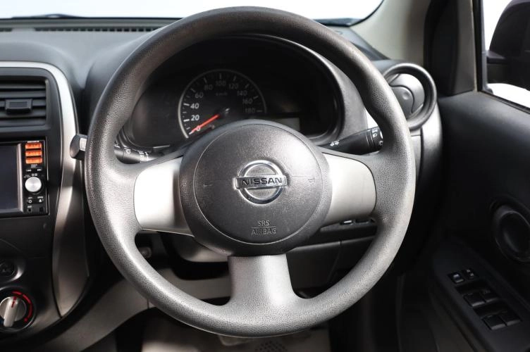 Nissan March 12 из 15