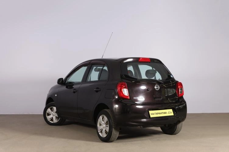 Nissan March 4 из 6