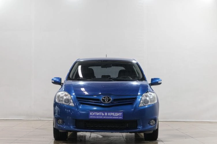 Toyota Auris 2 из 6