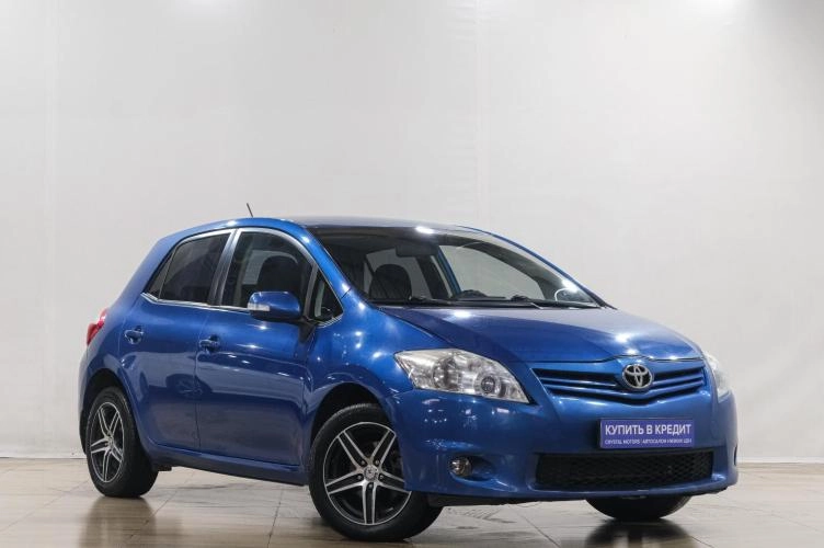 Toyota Auris 1 из 6