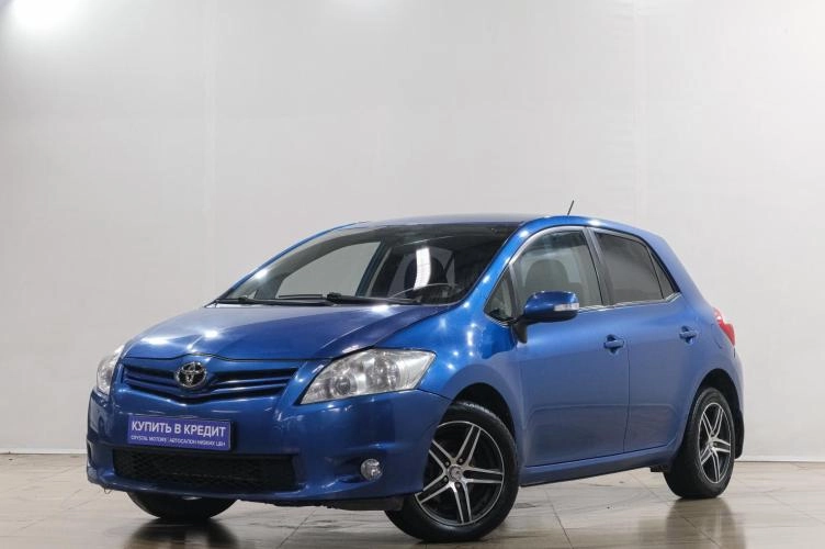 Toyota Auris 3 из 6
