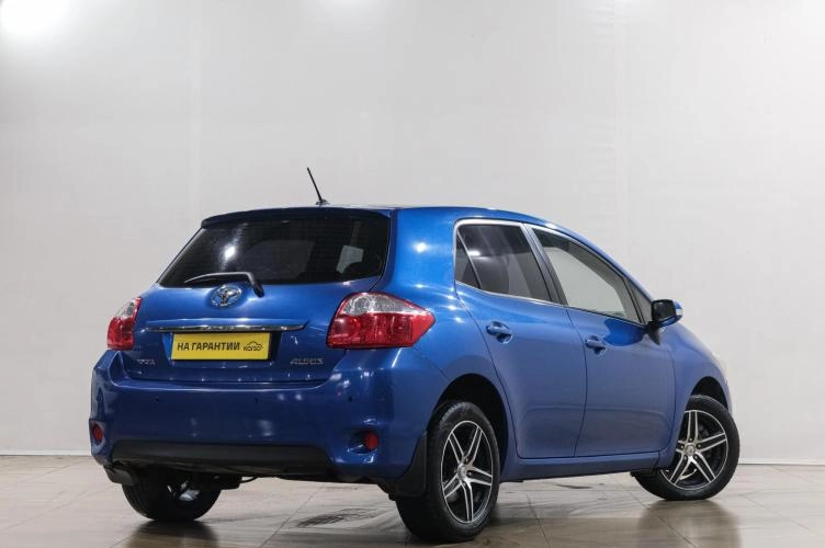 Toyota Auris 6 из 6