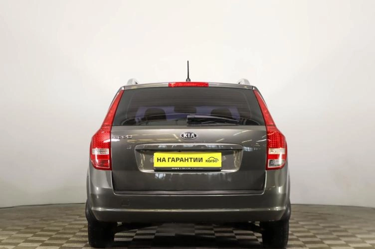 KIA cee'd 5 из 6
