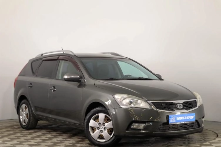 KIA cee'd 1 из 6