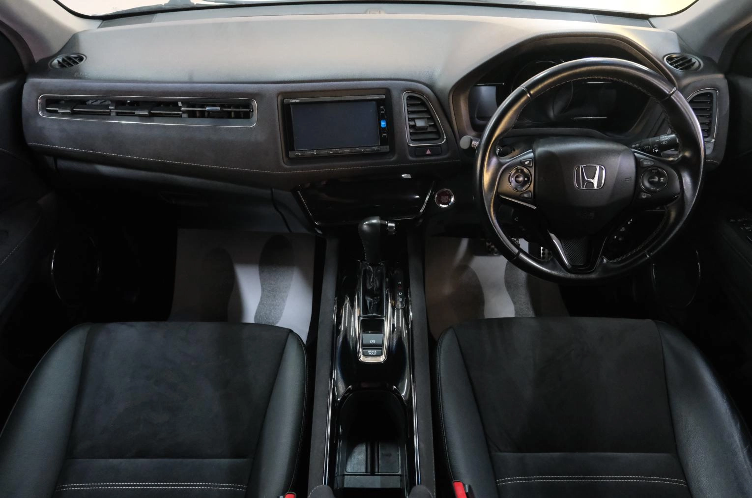 Honda Vezel 13 из 21