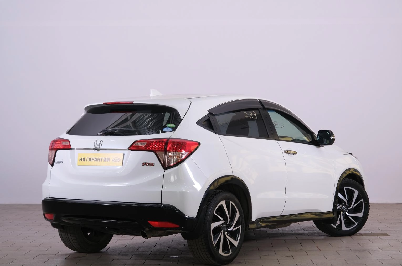 Honda Vezel 6 из 21