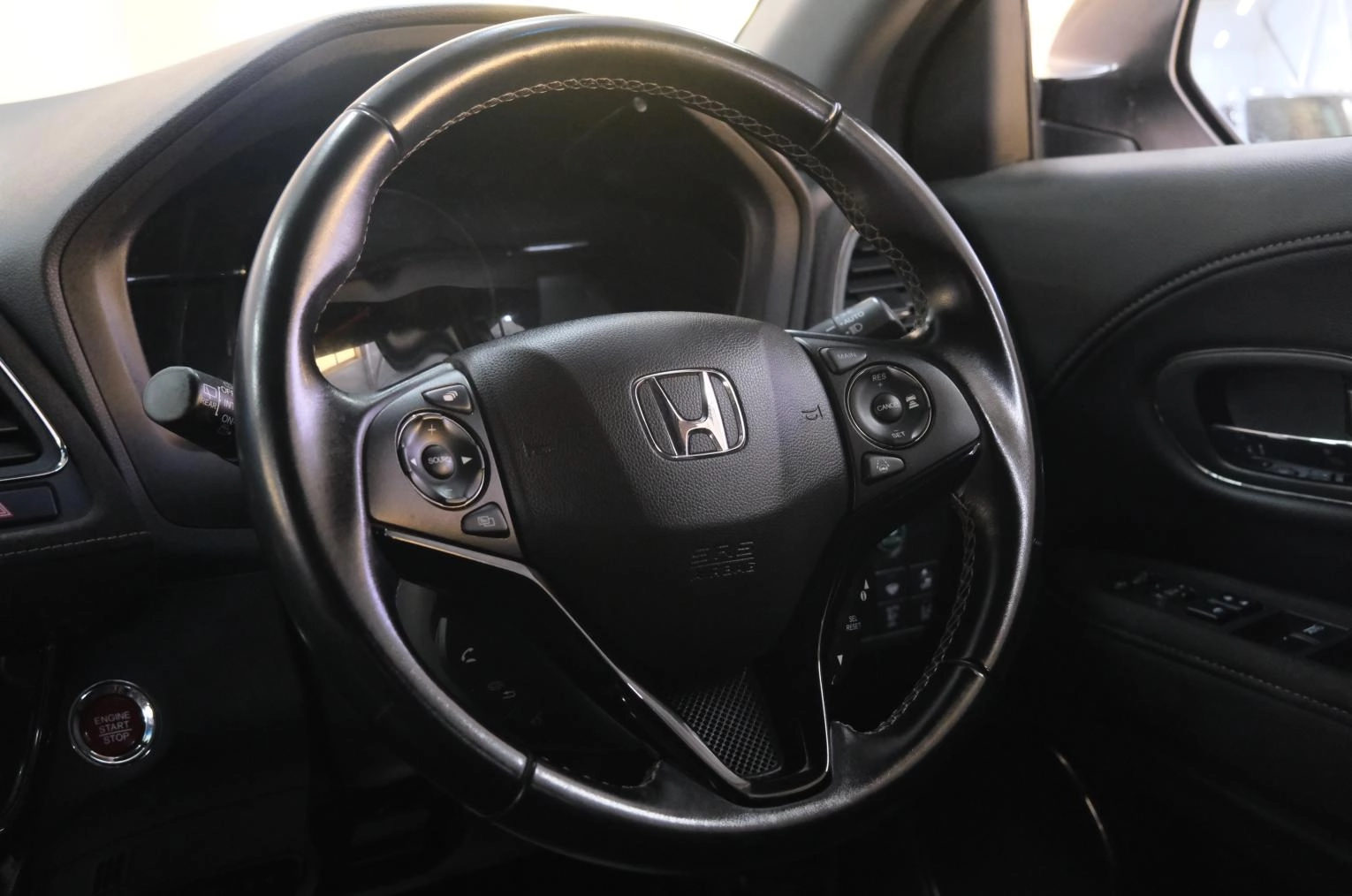 Honda Vezel 12 из 21