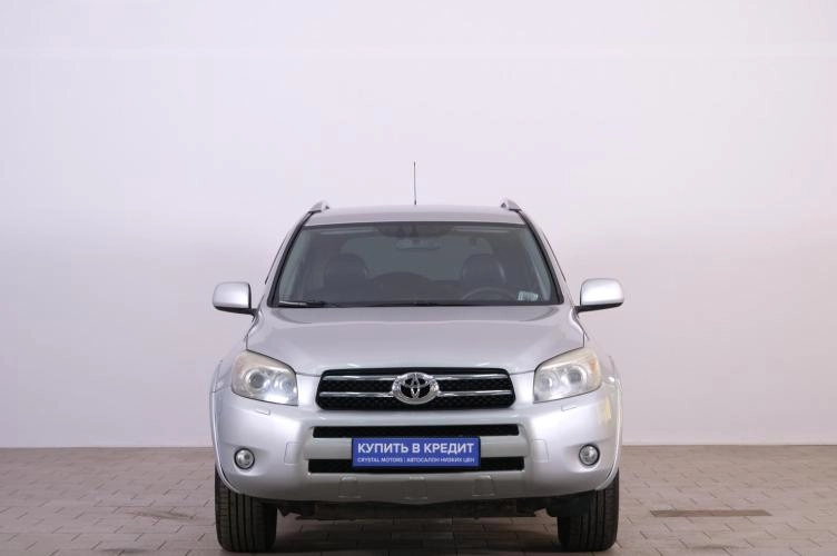 Toyota RAV4 2 из 6