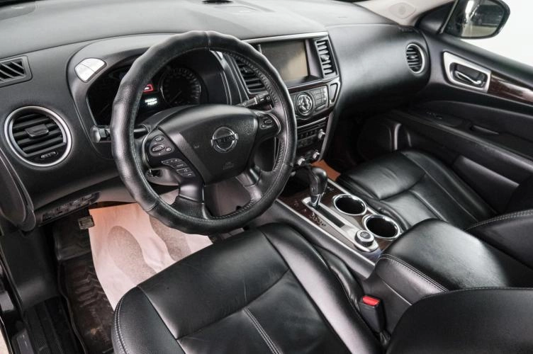 Nissan Pathfinder 8 из 23