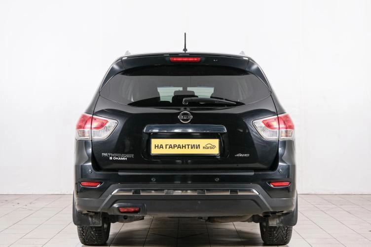 Nissan Pathfinder 5 из 6