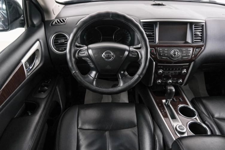Nissan Pathfinder 14 из 23