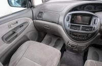 Toyota Estima 11 из 20