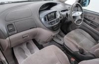 Toyota Estima 12 из 20