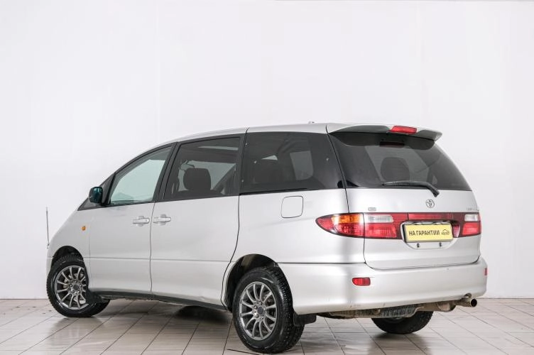 Toyota Estima 4 из 20