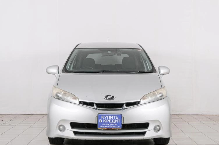 Toyota Wish 2 из 6