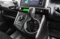Toyota Wish 14 из 20