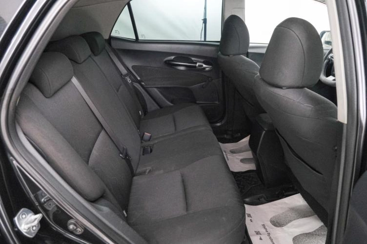 Toyota Auris 21 из 22