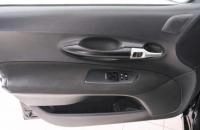 Toyota Auris 19 из 22