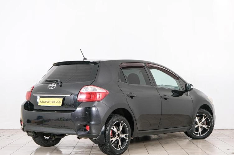 Toyota Auris 6 из 6