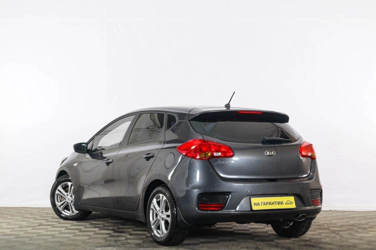 KIA cee'd 4 из 6