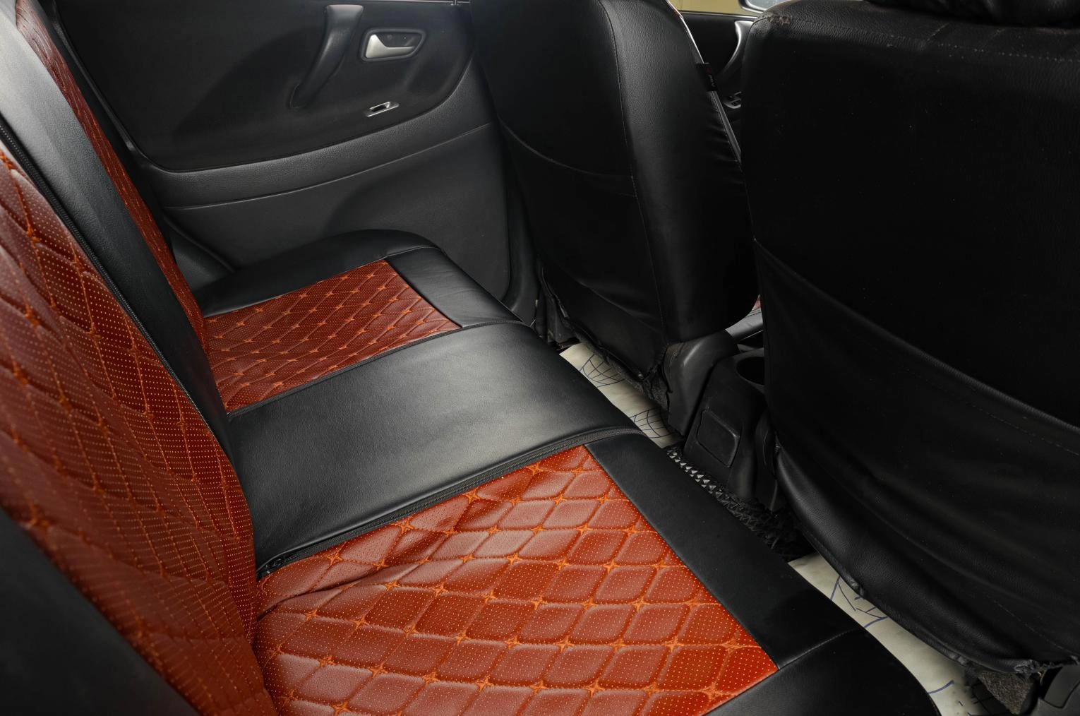 Suzuki Liana 9 из 16