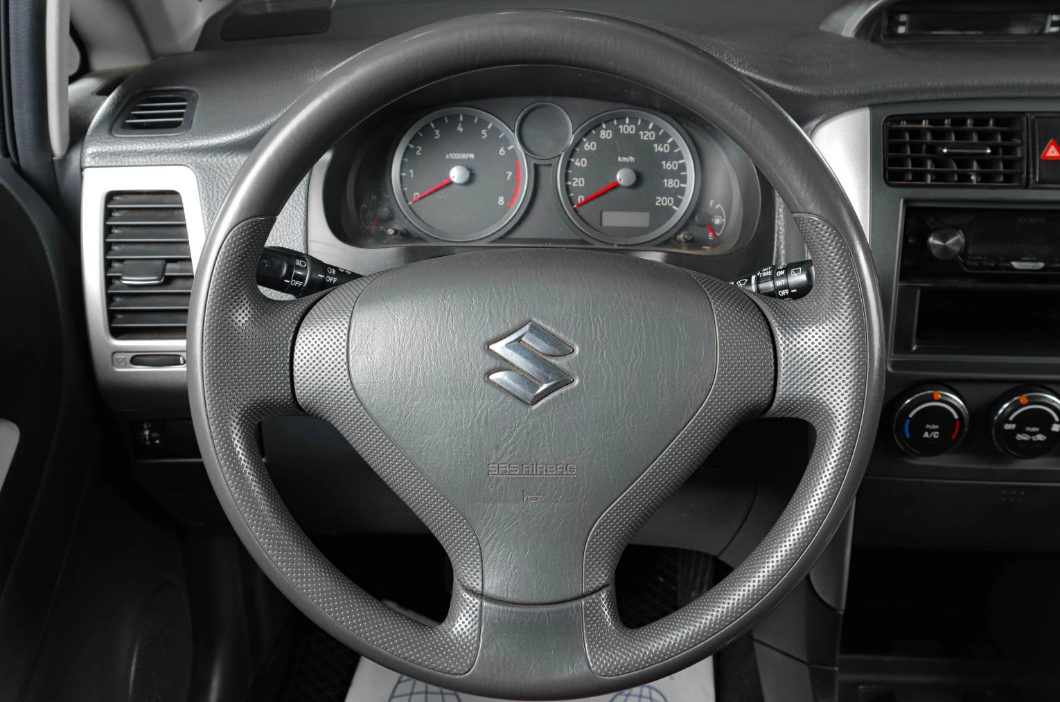 Suzuki Liana 13 из 16