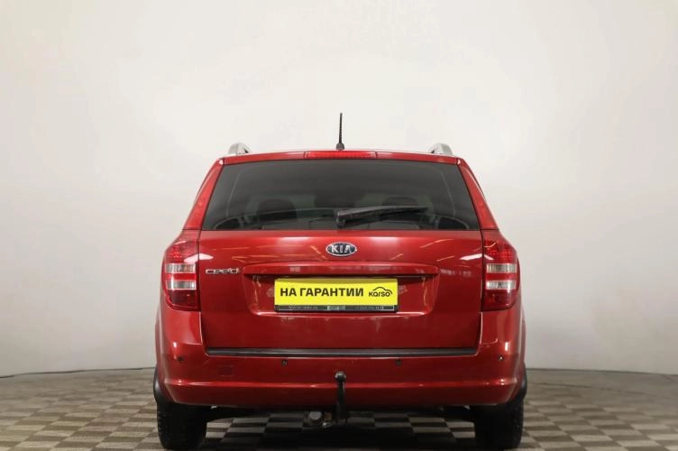 KIA cee'd 5 из 6