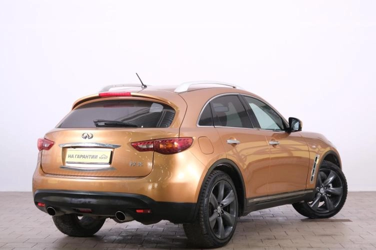 Infiniti FX35 6 из 6