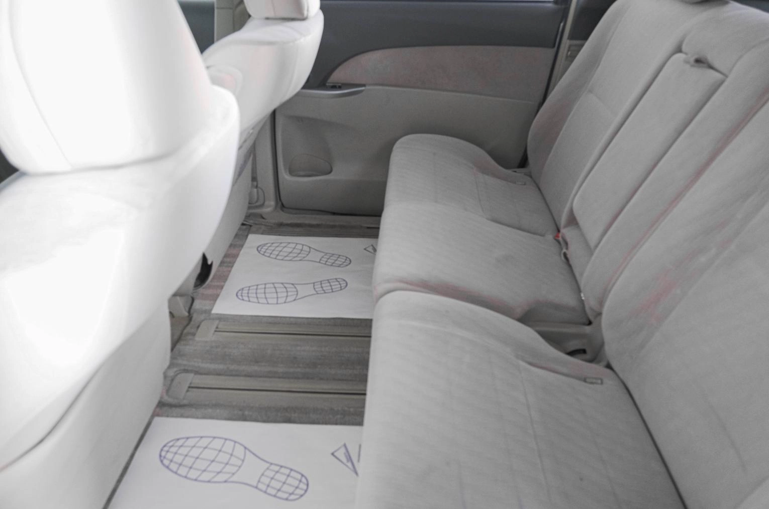 Toyota Estima 9 из 23
