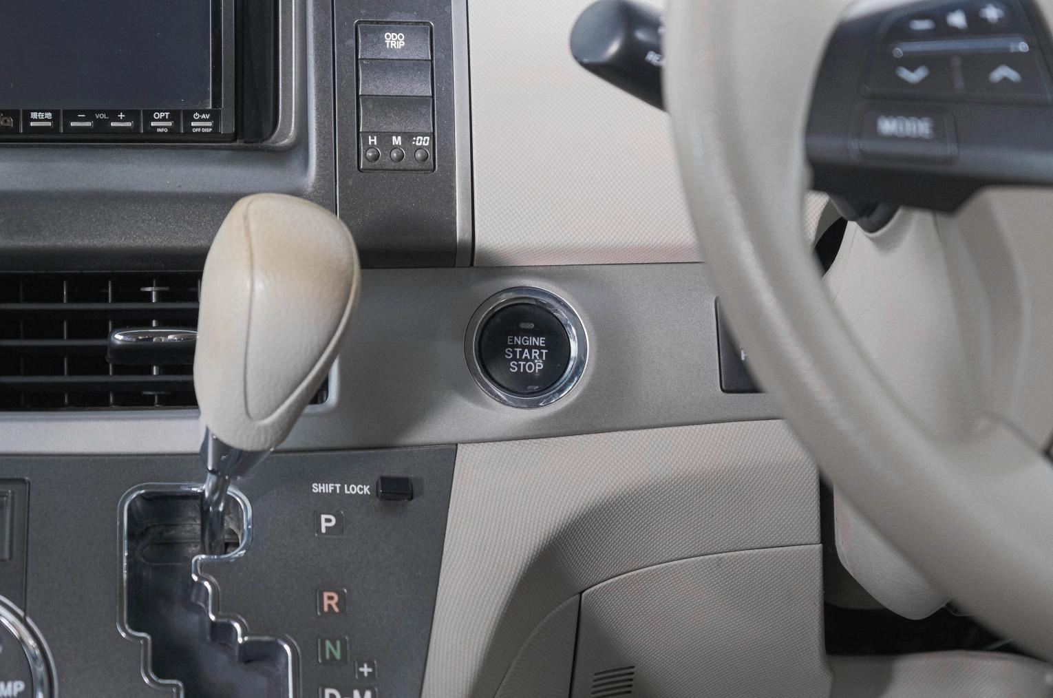 Toyota Estima 22 из 23