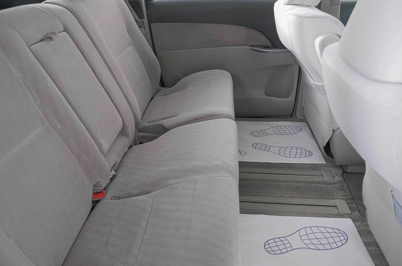 Toyota Estima 10 из 23