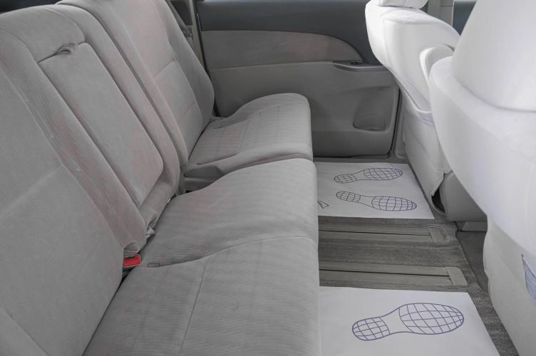 Toyota Estima 10 из 23