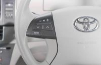 Toyota Estima 16 из 23