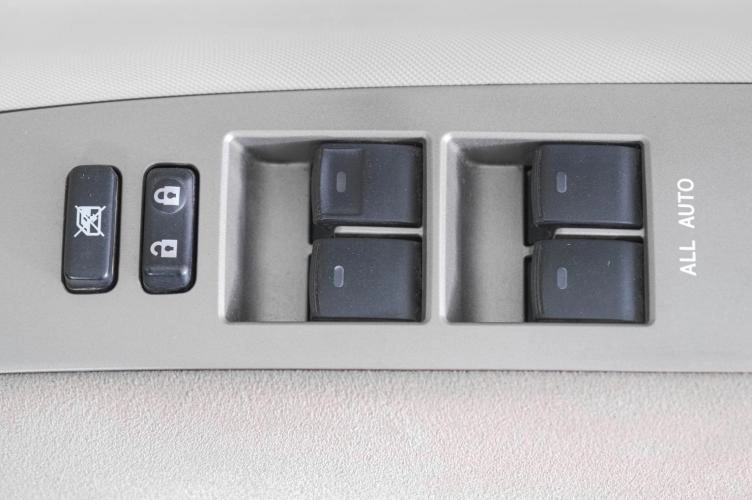 Toyota Estima 23 из 23