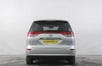 Toyota Estima 5 из 23