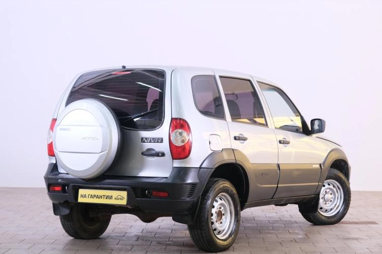 Chevrolet Niva 6 из 6