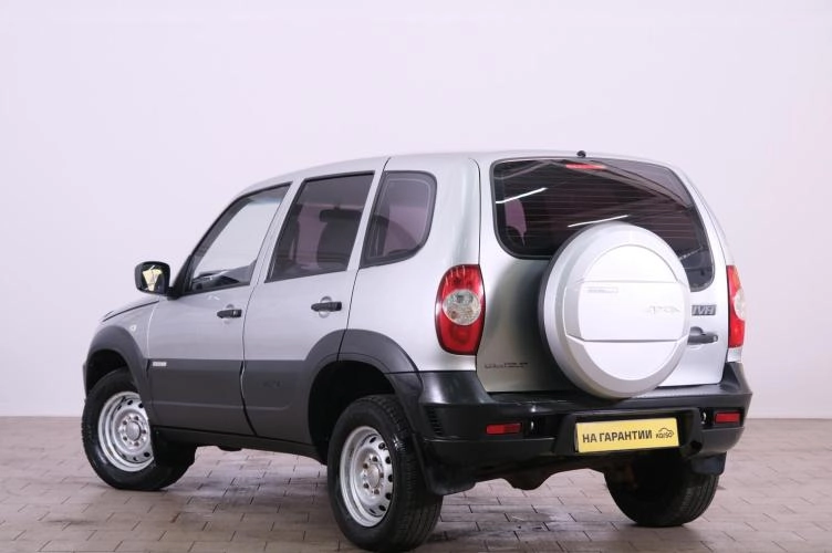 Chevrolet Niva 4 из 6