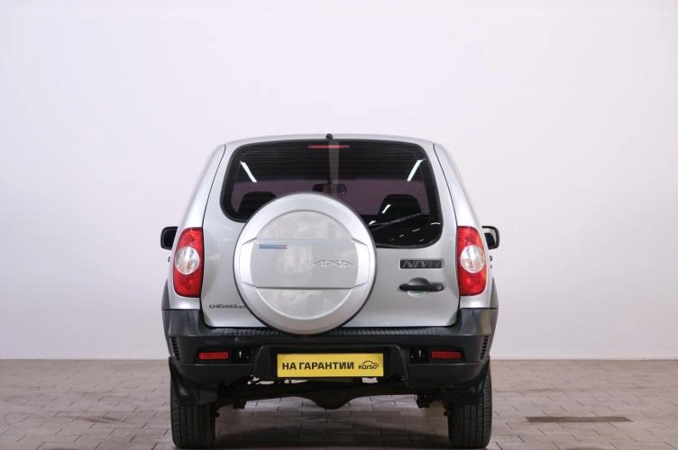 Chevrolet Niva 5 из 6