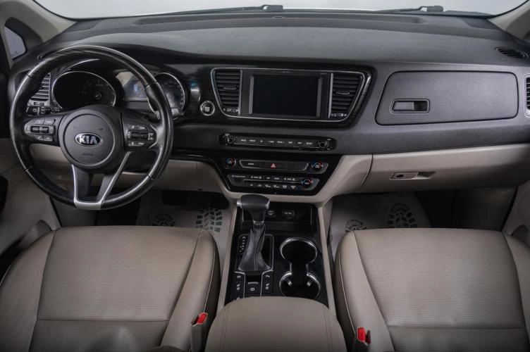 KIA Carnival 11 из 19