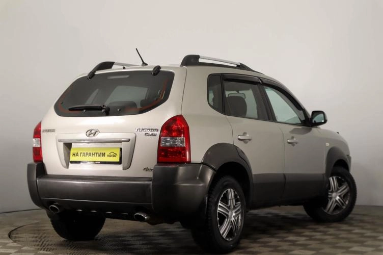 Hyundai Tucson 4 из 6