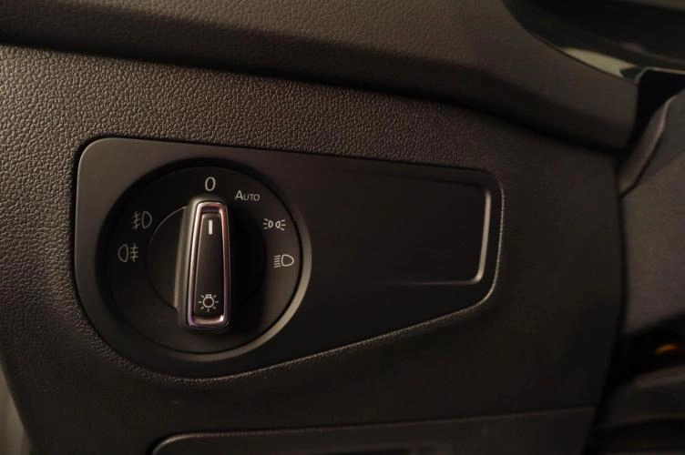 Volkswagen Tiguan 10 из 18